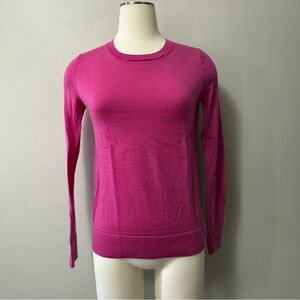 GAP Women's Fuchsia Crew Neck Sweater Fine Merino Wool size Small